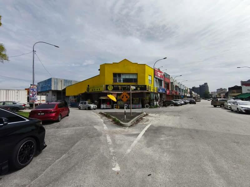 1.5-storey Adjoining Factory Taman Perindustrian Bukit Serdang - 4