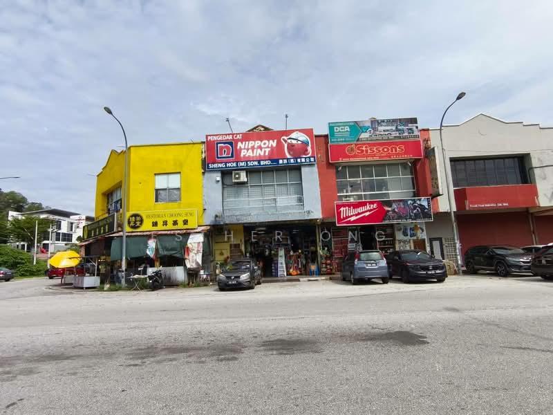1.5-storey Adjoining Factory Taman Perindustrian Bukit Serdang - 1