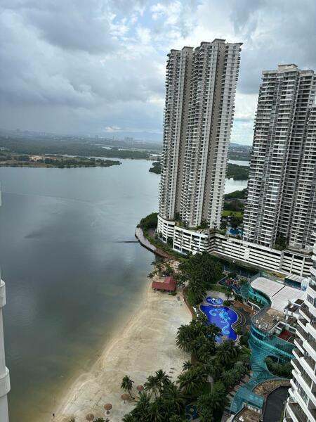 Bay Laurel @ Country Garden Danga Bay - 2