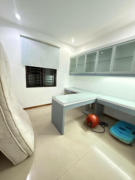 Kiara 2 @ Austin Heights 2 - 4