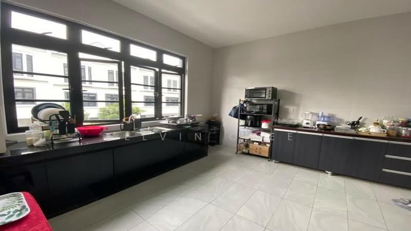 The Laeken 28'x75' @ Eco Botanic - 5