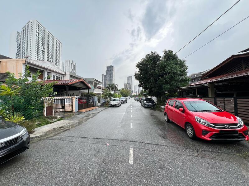 Usj 1 - 4
