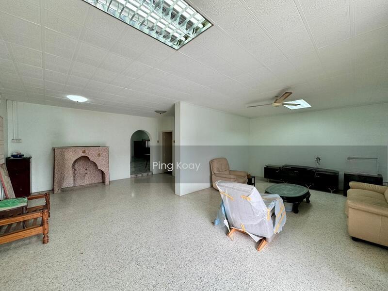 2 STY SEMI-D | 4900SF | COMMERCIAL POTENTIAL - 1