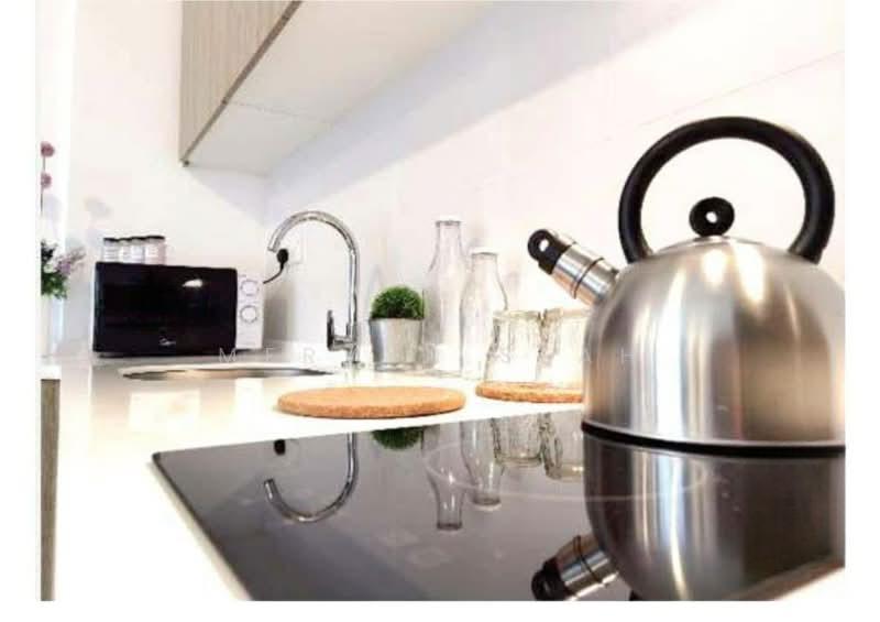 Tropicana 218 Macalister - 5