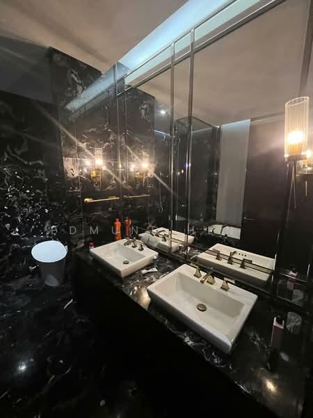 Four Seasons Place - 4