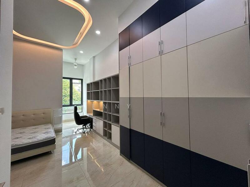 Country Heights Damansara - 4