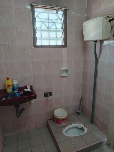 Ipoh gunung rapat renovated extended single storey house for sale - 4