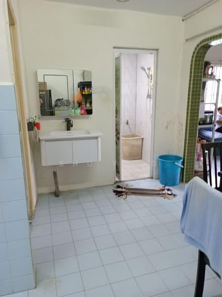 Taman Johor Jaya - 4