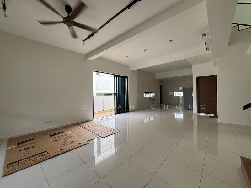 Twentyfive.7 @ Kota Kemuning - 1