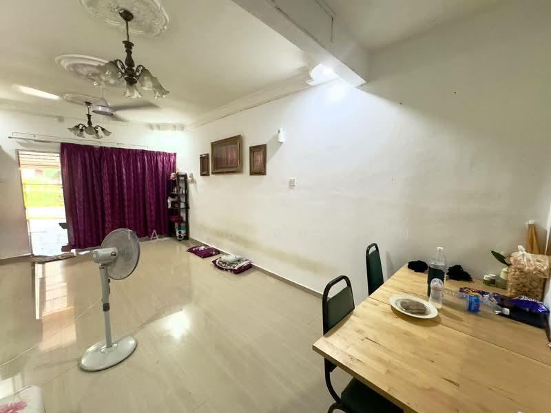 Bandar Rinching Seksyen 6 - 3