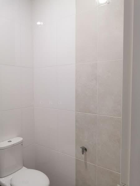 26th Avenue, Bukit Indah - 3