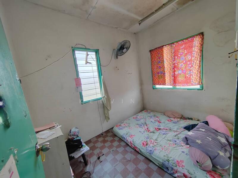 Corner 2 Sty Teres Bukit Rawang Jaya Perdana Rp 2 New Green Park - 2