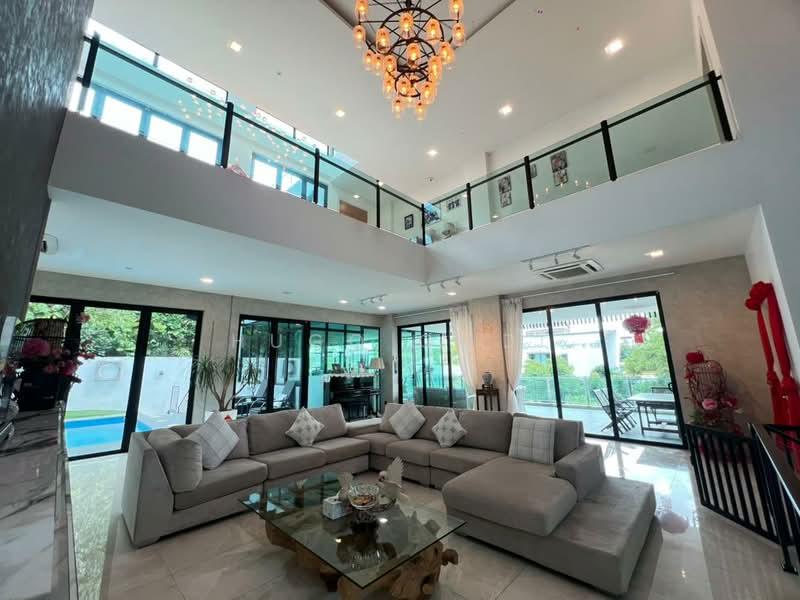 Taman Equine, The Mines, Gita Bayu, Country Heights, Serdang, Seri Kembangan - 2