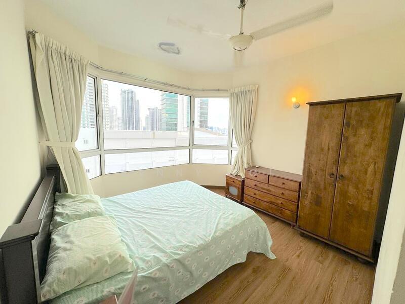 Gurney Park Condominium - 4