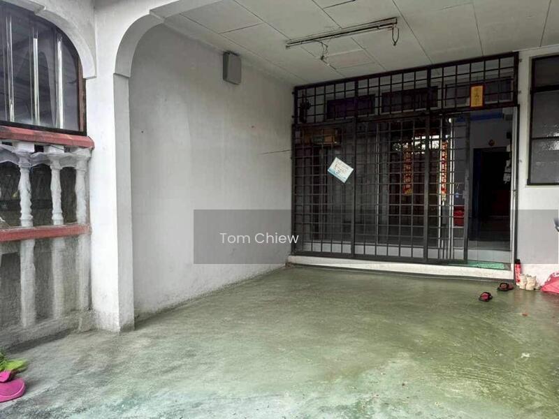 Taman Johor Jaya - 1