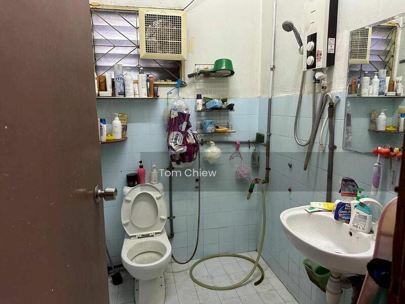 Taman Johor Jaya - 2