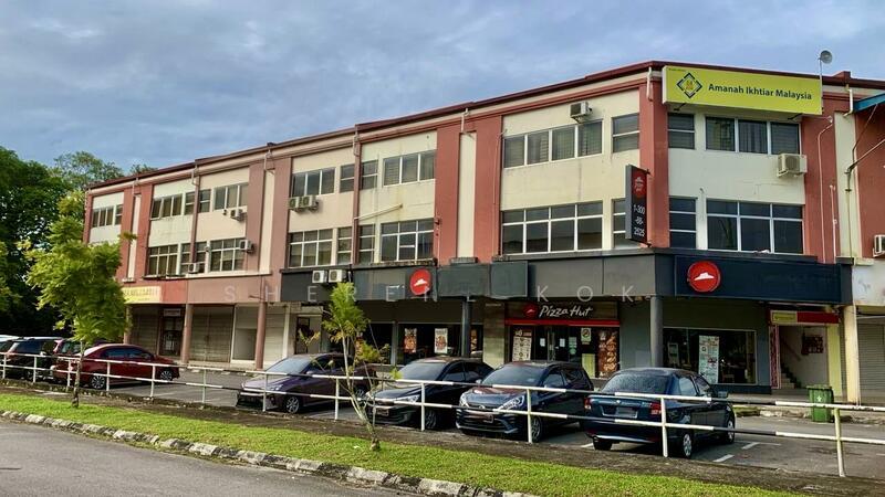 3 Storey Shop Intermediate @ Kota Sentosa 7th Mile - 2
