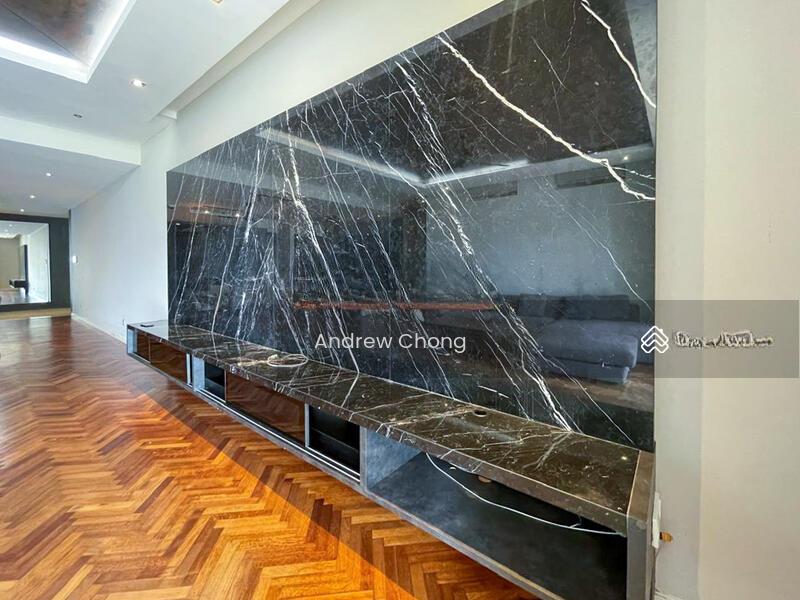 Quayside Seafront Resort Condominiums - 2