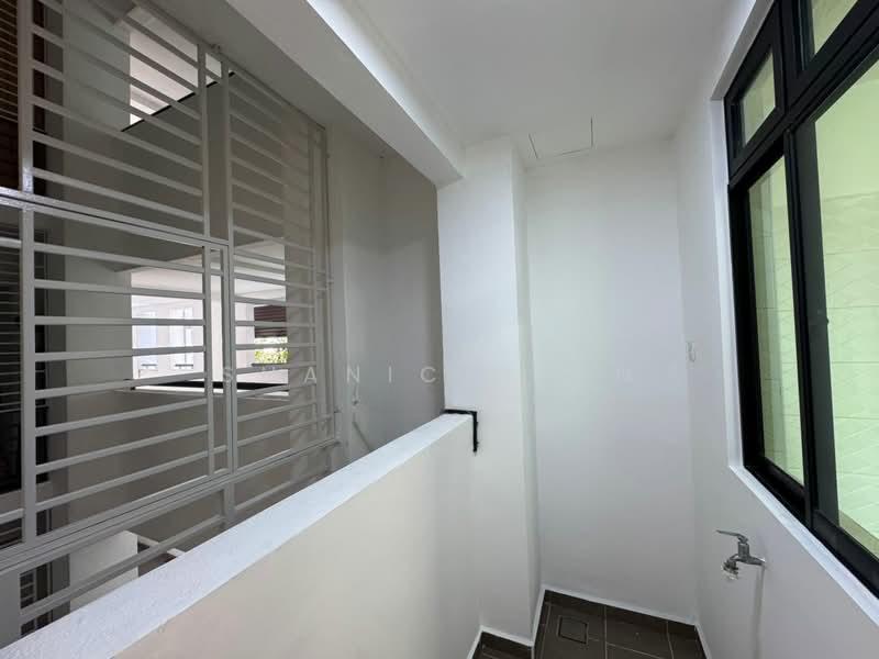 Sky Breeze Service Apartment - 4