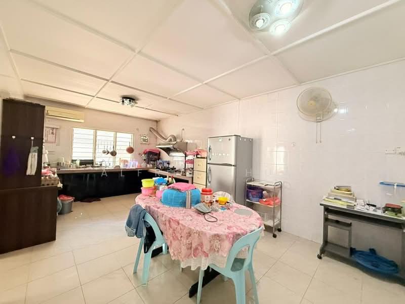 Jalan Kempas, Kuching - 3