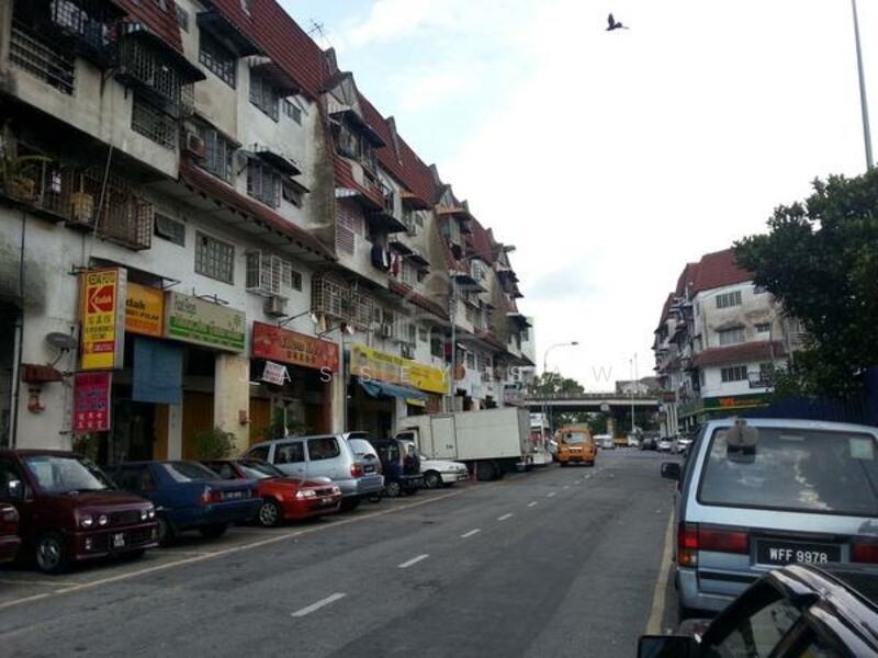 Taman Daya Shop Apartment - 1