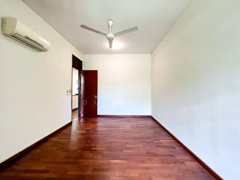 Bukit Jelutong - 3