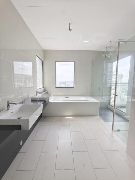 Pandora @ Tropicana Metropark - 3