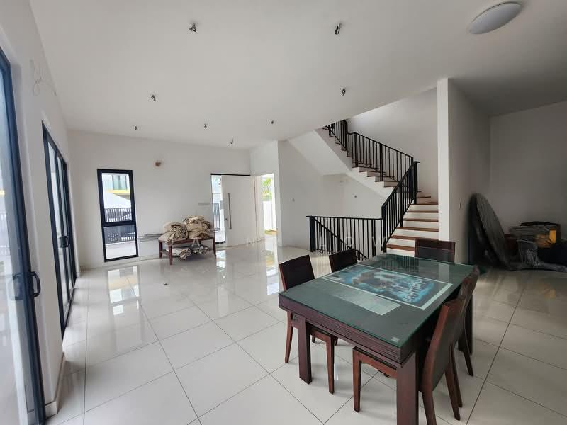 Twin Palms @ Sungai Long - 2