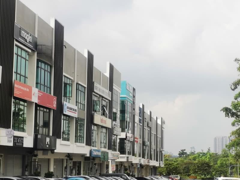3 Storey Shoplot with Lift Jalan Ponderosa Taman Ponderosa Johor Bahru - 3