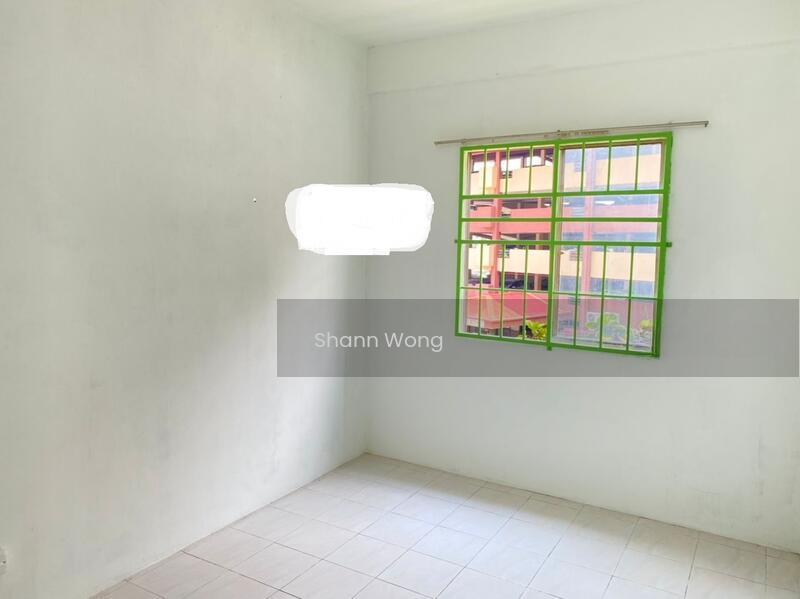 Pangsapuri Cemara - 3