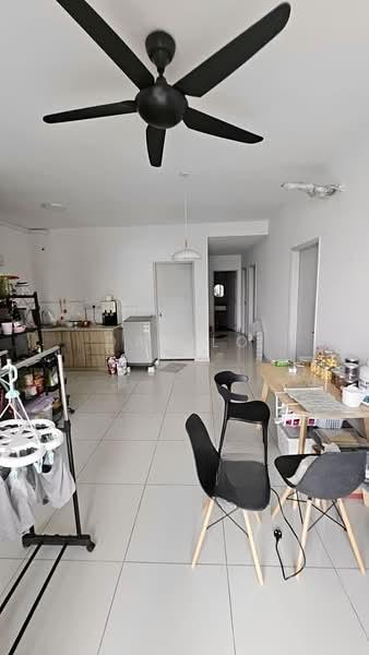 Riana South - 4