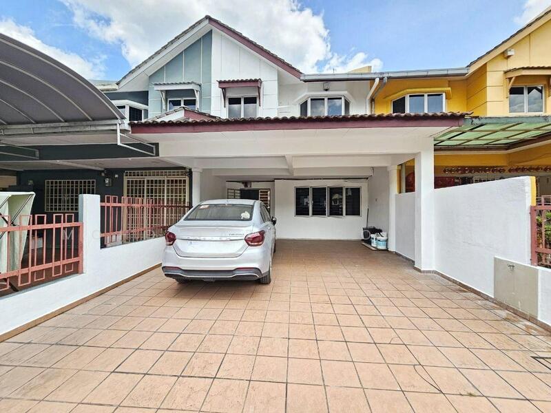 Taman Sri Putra, Sungai Buloh - 1