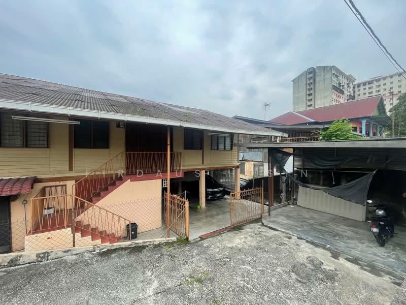 lorong ikan emas 7 ampang - 2