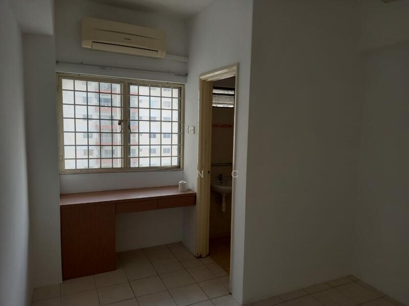 Avelon Tower @ Plaza Medan Putra - 5