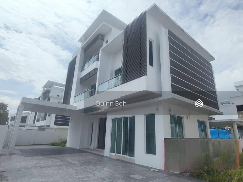 Hillpark Residences @ Alma - 1