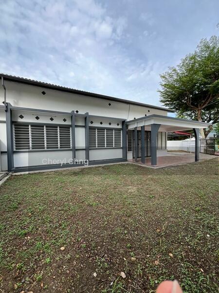 Semi-D house at Georgetown - 1