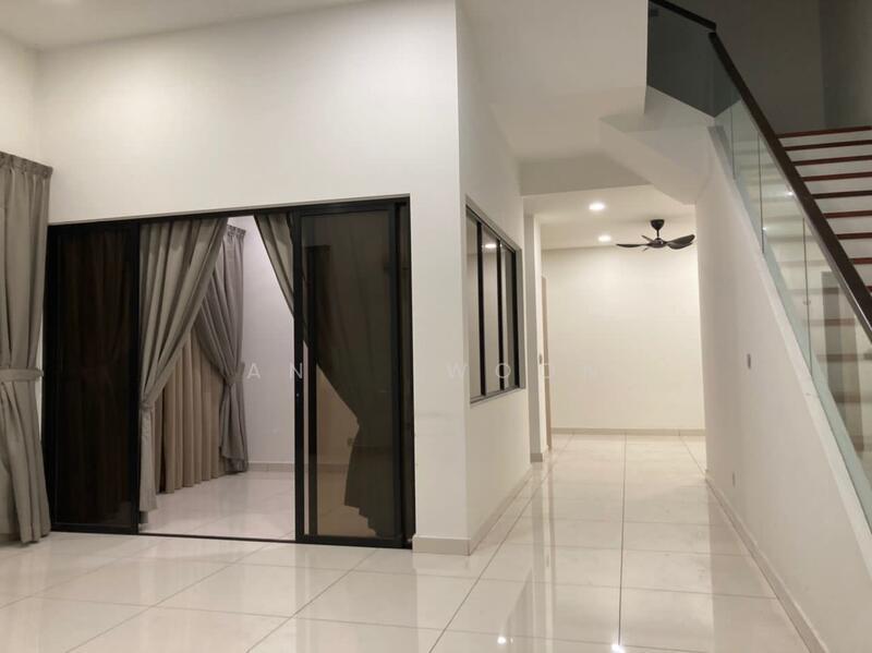 The Canal Garden South, Horizon Hills - 1