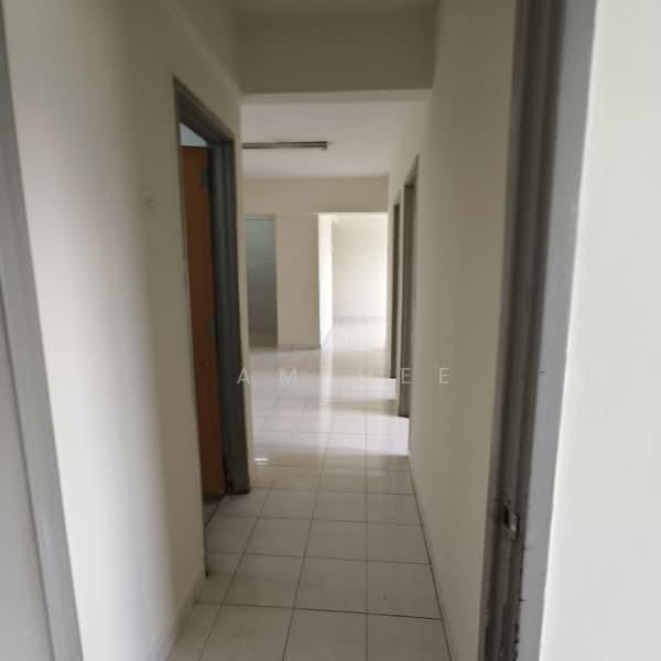 Avenue Court - 2