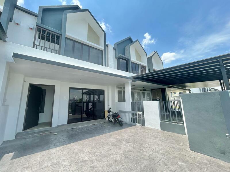 Facing Open Double Storey Terrace, Bandar Serenia, Dengkil Sepang (Type Anira) - 2