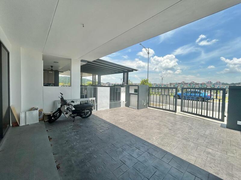 Facing Open Double Storey Terrace, Bandar Serenia, Dengkil Sepang (Type Anira) - 4