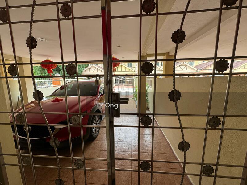 Terrace house at Bandar Barat - 4