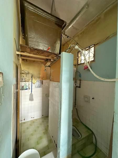 Flat Taman Perling - 3