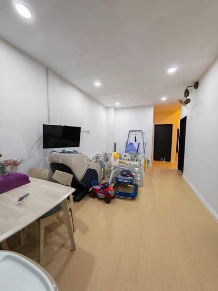 Taman Pulai Utama - 5