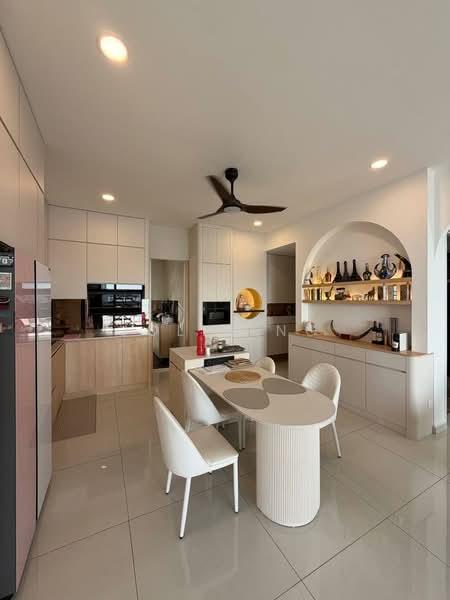 Lovell @ Country Garden Danga Bay - 1