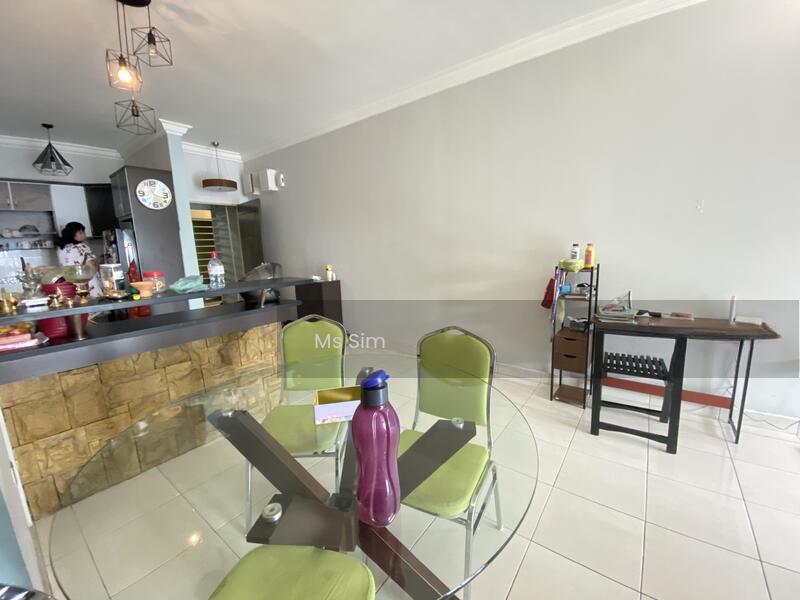 Metropolitan Square - 4