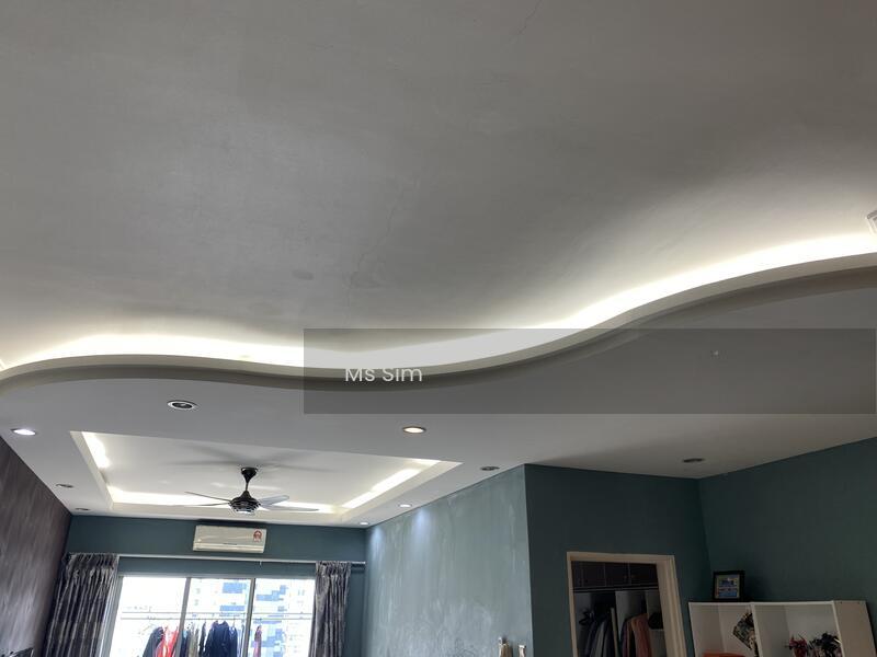 Metropolitan Square - 5