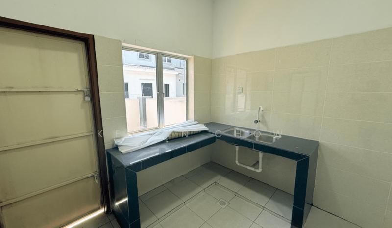 Pengkalan Taman Bersatu Double Storey House - 4