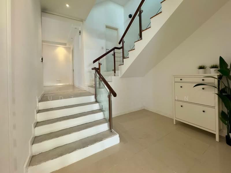 Mozart, Symphony Hills - 3