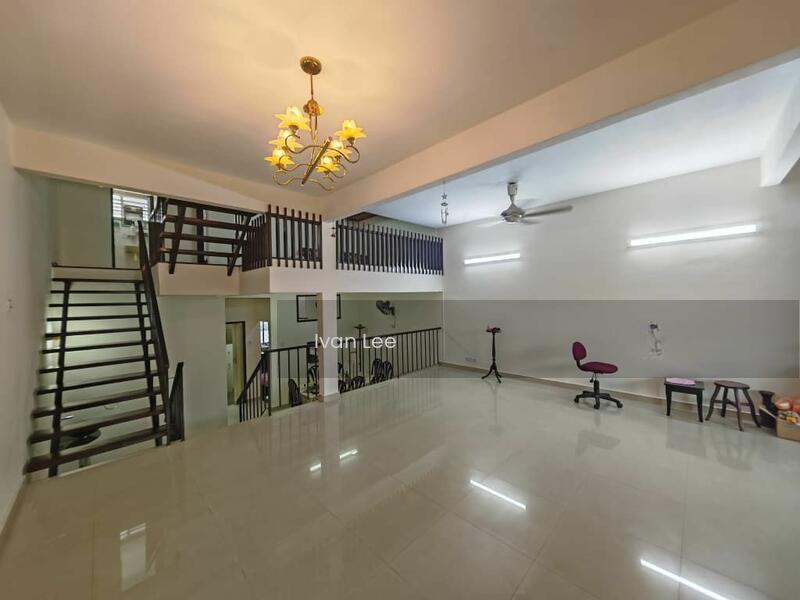 2-storey Terrace House at SS1 - 2