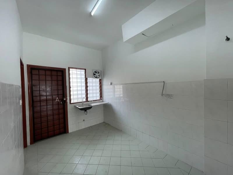 Bandar Tasik Puteri - 5